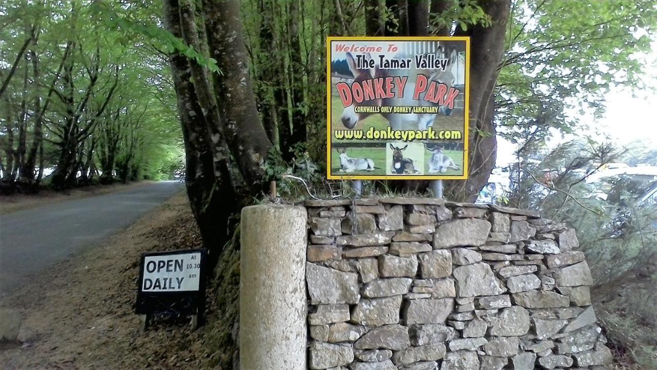 Manorcombe No1, Cornwall Pool View & Prosseco