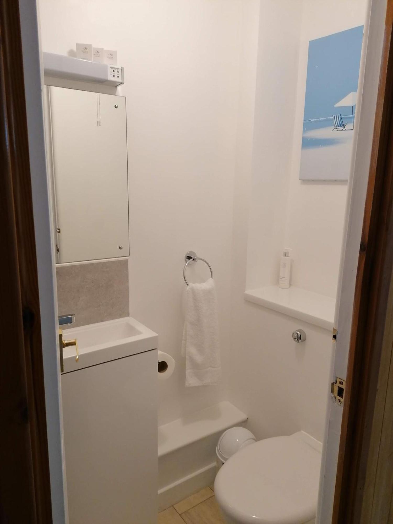 Manorcombe No1, Cornwall Pool View & Prosseco