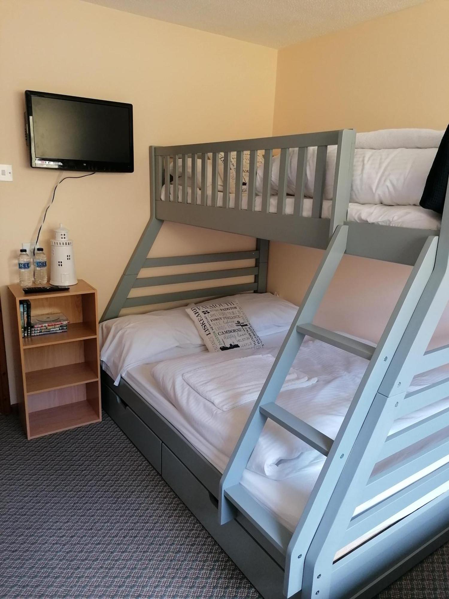 Manorcombe No1, Cornwall Pool View & Prosseco *